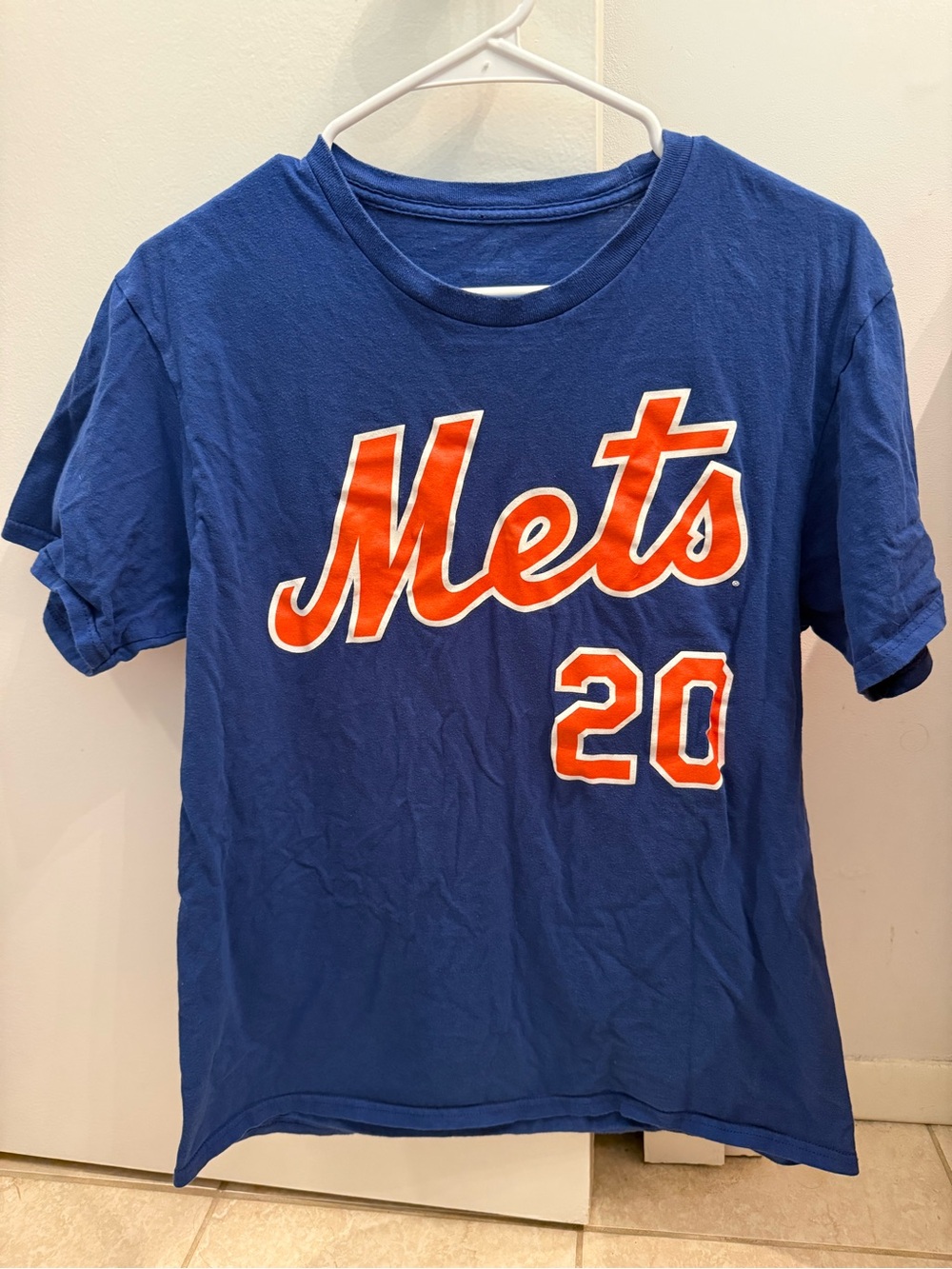 Majestic Royal Blue Mets #20 Pete Alonso Graphic Tee with Orange Accents